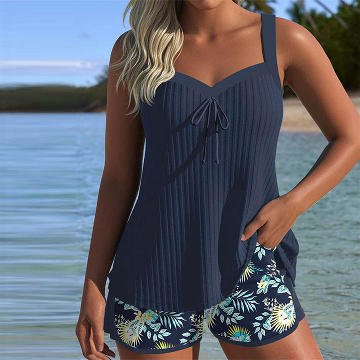 Elfriede | Gestreifter Tankini mit bequemem Strandshorts